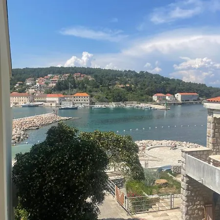 Appartamento Gallery For Two, Near The And The Center Of Jelsa (Hvar)