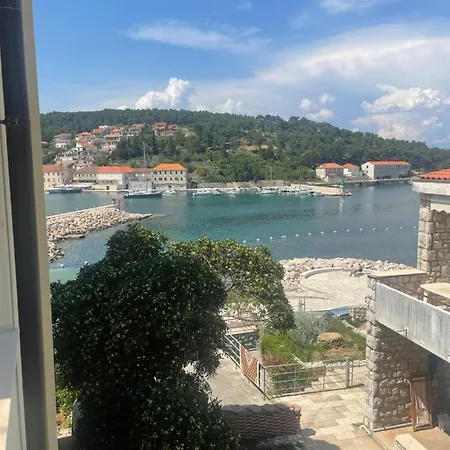 Gallery For Two, Near The And The Center Of Appartamento Jelsa (Hvar)